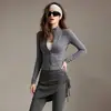 Conjunto de Fitness de Terciopelo Plus de Gama Alta Cardigan con Cremallera de Manga Larga Falda Irregular con Cordón Falsa de Dos Piezas Conjunto con Cuello Alto para Mujer