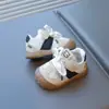 Zapatos para Bebé y Niño Pequeño 2026 Primavera Nuevos Malla Transpirable Zapatos para Caminar de Niña Suela Suave Zapatos de Interior para Niño
