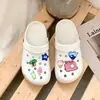 Zapatos con agujeros para mujer, antideslizantes, suela suave, transpirables, sandalias de dibujos animados, moda de verano, sandalias para exteriores, pantuflas huecas coreanas
