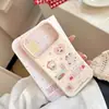 Funda de teléfono de gato de dibujos animados dulce adecuada para Apple 18pm, iPhone 17, alto valor estético, 16 funda blanda, 15 anti-caídas acabado brillante