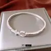 Pulsera de Oro Real de 18K Electrochapada con Cierre de Cruz de Flecha, Diseño Único, Personalidad de Nicho, Joyería Simple y de Lujo Ligero