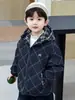 Jaqueta Rota de Outono e Inverno para Meninos Estilo Coreano Acolchoada Infantil com Capuz Roupas Externas para Bebês e Crianças Pequenas Comércio Exterior Transfronteiriço