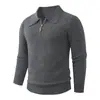 Suéter de gola alta com meio zíper para homens, um polo de malha estiloso e casual para jovens.
