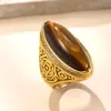Anel de Aço Inoxidável de Venda Quente Transfronteiriça Fundido e Gravado com Pedra Natural Anel Banho Retro Ouro 18K Aço Titânio Fábrica de Joias