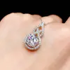 Diseño de Tapa Trasera Seiko Ocho Corazones y Ocho Flechas Colgante de Polipasto de Zirconia Diamante Redondo de 3 Quilates Cadena de Clavícula de Moda para Mujer