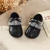 Zapatos de Cuero con Moño para Niña Pequeña 2026 Primavera/Otoño Nuevos Zapatos Individuales Versátiles de Princesa Elegantes para Niños Suela Suave para Bebé