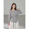 [Songming] Camisa elegante com decote em V e amarração na cintura para mulheres, coleção de outono, Treze Fileiras de Guangzhou, camisa de manga comprida em Tencel, N413C
