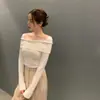 Chique coreano coleção nova de início de outono: top de tricô elegante e justo de um ombro só com mangas compridas para mulheres, estilo 19980