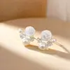 Pendientes de flor degradado de rosa y perla, delicados y únicos, con un diseño exquisito y un estilo inspirado en las vacaciones, perfectos para mujeres