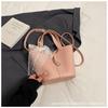 Bolsa Saco com Padrão Lichia Bolsa para Sogra para Mulheres 2025 Novo Estilo Simples Casual Bolsa de Ombro Transversal Bolsa Nicho de Cesta de Legumes