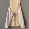 Delantal de Cocina Conejo Guirnalda Impermeable Terciopelo Coral Delantal Toalla de Mano Delantal de Cuello Halter Delantal Estilo Coreano Stock Disponible Venta al por Mayor