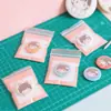 Bolsa Selladora Transparente Espesa Personalizada para Semillas Insignia Tarjeta Anime Pequeña con Cierre Zip Bolsa Protectora