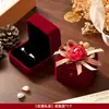 Caja de Almacenamiento Creativa y de Alta Gama para Anillos de Boda y Compromiso, Caja de Anillos de Terciopelo Rojo Estilo Ceremonia de Propuesta de Matrimonio