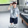 Traje de Verano para Bebé Niños Manga Corta, Ropa Fresca para Niños, Camiseta para Niños Estilo Nuevo 2026, Pantalones Cortos de Trabajo, Conjunto de 2 Piezas