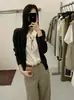 Nova coleção de outono: Cardigan de malha e linho patchwork estilo francês, preppy, com gola para mulheres, apresentando um design falso de duas peças e um visual clássico e sofisticado.
