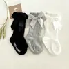 Calcetines de Algodón para Bebé de Longitud Media para Primavera y Otoño, Calcetines Sueltos de Color Sólido con Moño para Bebés de 0 a 1 Año, Calcetines de Longitud Media Estilo Princesa Coreana