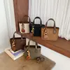 Nova Moda para Escritório e Dia a Dia Design de Nicho Retro Relaxado Bolsa Saco para Mulheres Moda Outono 2026 Bolsa de Mão Transversal