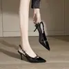 Tacones altos de punta redonda verano nuevo francés absolutamente hermosos nudo de lazo satén zapatos de una sola pieza estilo hada dulce y delicado para combinar con faldas