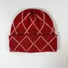Bufanda Versátil de Cuadros Rojos Diamante de Gama Alta para Mujer Otoño e Invierno Tejida 100% Lana Bufanda Sombrero Hecha a Mano