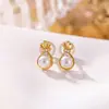 Pendientes Yilu de plata de ley S925 chapados en oro con perlas de agua dulce naturales, nuevo diseño de bolsa de la suerte estilo chino, pendientes elegantes y versátiles