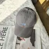 Gorra de Béisbol 2026 Primavera Nueva Moda Tendencia Visera Dura Corona Alta Desgastada Ala Ancha Con Letras Simple Alta Calidad Uso Diario