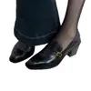 Hebilla de cinturón retro tacón grueso 2026 nuevos mocasines slip-on planos para commuting estilo británico elegante zapatos pequeños de cuero para mujer