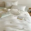 Bordado floral fresco y delicado, suave y amigable con la piel, juego de ropa de cama de algodón lavado 100% algodón para dormir sin ropa, juego de cuatro piezas para niñas