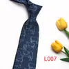 Corbata de rayas para hombre de moda de negocios de poliéster corbata de mano de fábrica en stock venta al por mayor multicolor opcional