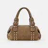 Bolsa Boston Almofada Studded Retro de Design de Nicho com Fivela Elegante de Couro Bolsa de Ombro Estilo Biker para Mulheres