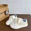 Zapatos de Lona con Lunares Estilo Campus de Moda para Mujer 2026 Nuevo Otoño Versátiles ins Zapatos de Mujer de Moda Nicho Casual Zapatos Blancos
