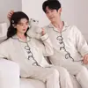 Pijama 100% Algodão para Mulheres e Casais, Outono e Inverno, Manga Longa, Calça Longa, Cardigã, Gola Lapela, Desenho Animado, Solto, Conjunto para Casa, Pode Ser Usado Fora