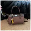 La popular bolsa más vendida de este año para mujer, retro, nuevo diseño de nicho pequeño 2026, bolso cruzado, bolso de mano tipo tote para la temporada de otoño e invierno