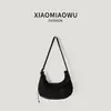 Bolsa de Ombro Simples para o Dia a Dia Feminina Grande Capacidade Novo Estilo Coreano Moda Versátil Casual Leve Crossbody Bolsa Dumpling
