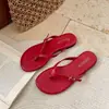 Chinelos Modernos e Versáteis para Mulheres 2026 Verão Novos Sandálias Chinelos para Mulheres Chinelos para Uso Externo Chinelos Planos