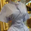 Ropa Femenina Transfronteriza Europea y Americana 2026 Primavera Nuevo Estilo Elegante y a la Moda Vestido Camisa Azul Rayado Ajustado de Manga Corta