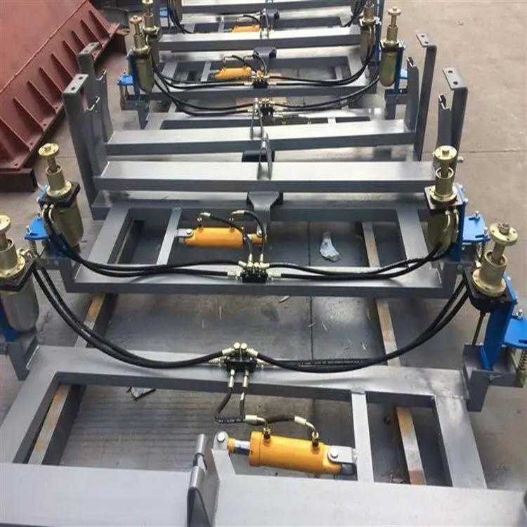 液压纠偏装置 (10)