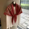 Camada externa estilo étnico algodão linho toque de alta qualidade gaze com proteção solar estampada lenço xale lenço quadrado de moda lenço decorativo fino lenço de seda