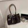 Bolso Tote Grande de Gamuza para Mujer 2025 Nuevo de Moda de Alta Gama Bolso de Hombro para Salir al Trabajo y Viajar