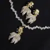 Collar Versa original de pez dorado microincrustado de corindón rojo y diamante de circonita brillante, estilo princesa versátil para vestido de noche, collar de lujo ligero