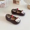 Sapatos de Menina Solado Macio Fofos Adoráveis Pequenos Sapatos de Couro Estilo Primavera/Outono 2026 Sapatos Infantis Sapatos de Princesa para Bebê Loafers