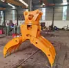 A Escavadeira Está Equipada com um Garra-Madeira Que Pode Girar e Pegar Madeira. o Anexo Escavadeira Garra-Madeira Pode Girar 360 Graus