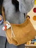 Bolso Cruzado de Gran Capacidad de Alta Gama para Viajes de Otoño e Invierno para Mujer 2026 Nuevo Estilo Marrón Lana Bolso de Hombro Plisado
