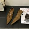 2026 Novos Sapatilhas de Couro Estilo Vintage com Tira Única e Bico Baixo, Sapatos Mary Jane Elegantes com Bico Fino Francês para Mulheres