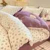 Juego de Cuatro Piezas de Terciopelo de Leche Otoño e Invierno Engrosado Cálido Lindo Dibujos Animados Lavable Dormitorio Habitación Cama Juego de Tres Piezas