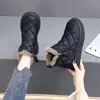 Botas de nieve para mujer de invierno, zapatos de algodón para mujer resistentes al frío, nuevo modelo 2026, forrados de felpa, engrosados, estilo popular, zapatos de algodón del noreste para mujer, impermeables y cálidos