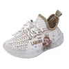 Zapatos para Niñas 2026 Primavera Nuevo Estilo Tenis de Dibujos Animados Infantiles Niños Grandes Zapatos de Malla Casuales de Princesa Zapatos Yeezy