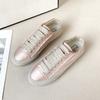 Yuanlitong 2025 Novos Sapatos Espanhóis de Nicho Tênis Brancos de Cetim Estilo Celebridade da Internet Feminino Mesmo Modelo Sapatos Esportivos Estilo Universitário