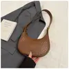 Bolso Pequeño de Axila Estilo Francés para Mujer Nuevo Moda Retro Bolso de Media Luna Transfronterizo Textura Tejida Bolso de Hombro Único Cruzado de Cuerpo Bolso de Moda
