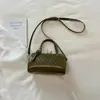 2026 Verão Versão Coreana Casual Bolsa Almofada de Mão Nova Padrão Trançado Bolsa Feminina Alta Estética Transversal Ombro Mochila Pequena