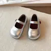 Sapatos Mary Jane estilo princesa retrô francês para meninas, coleção primavera/outono 2026, sapatos de couro de sola plana, bico redondo, sapatos únicos versáteis